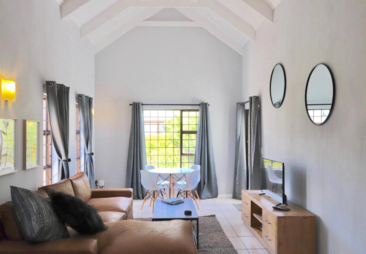 Carole'S Cottage Херманус Экстерьер фото